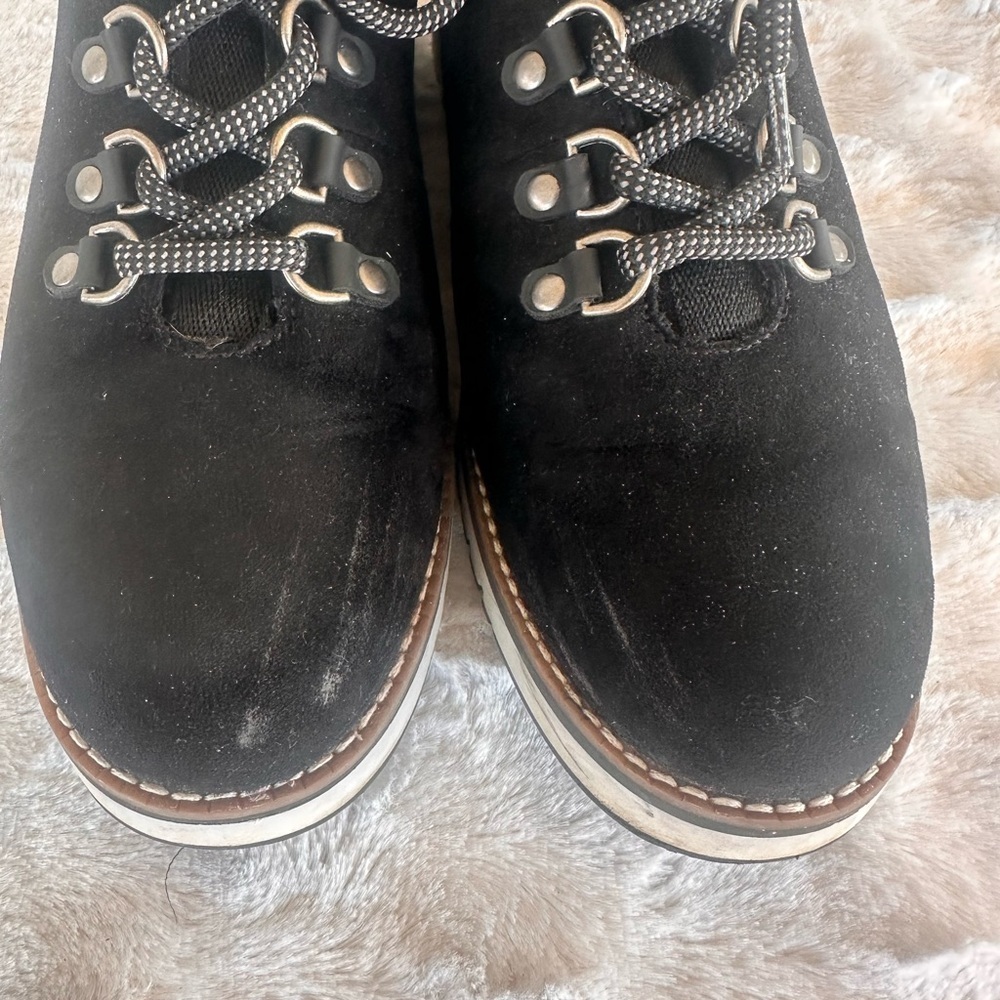 Sonoma Black and Gray Lace Up Boots - Picture 3 of 8